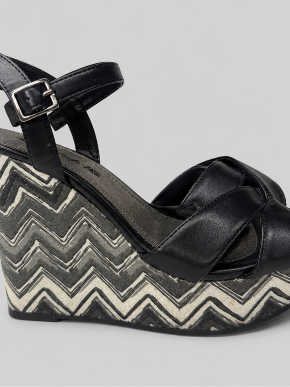 American Eagle Outfitters Black Chevron Platform Wedges
